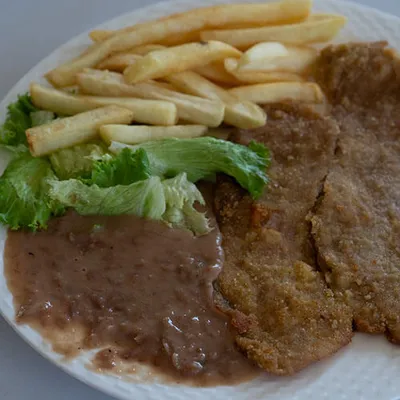 Alimentos y bebidas