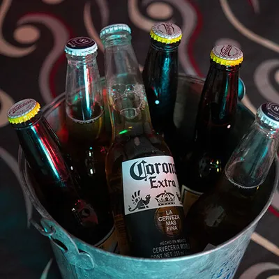 Alimentos y bebidas